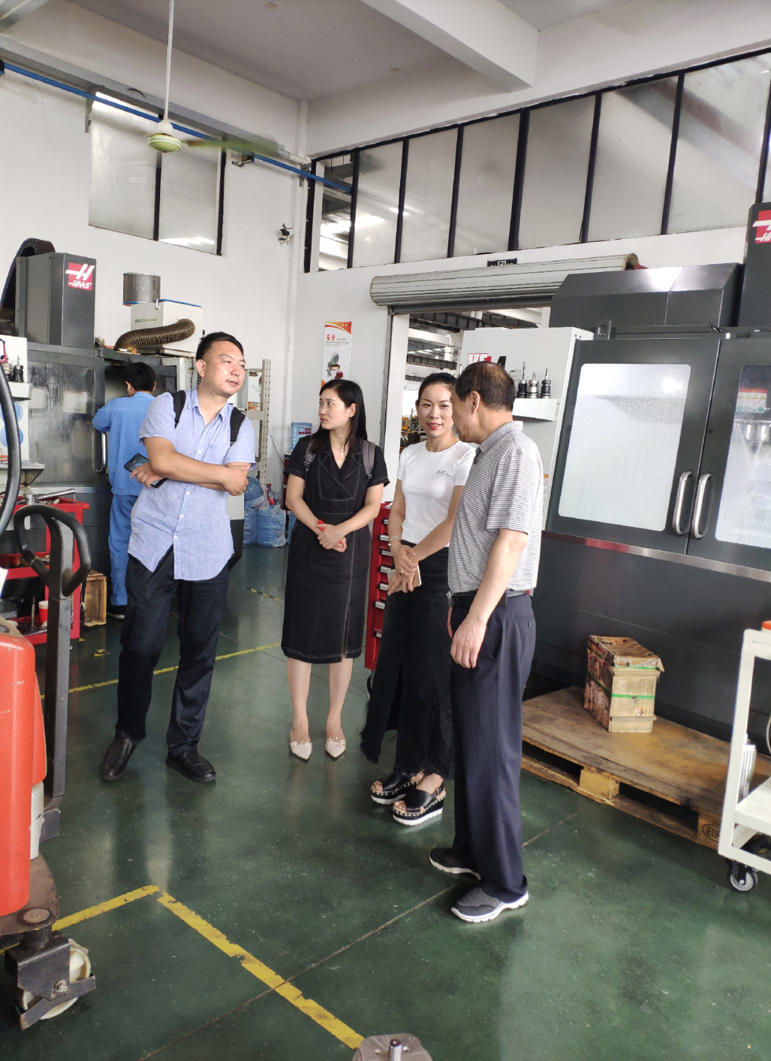 Jiaxing Pinghu Economic and Information Bureau、Jiaxing Industrial Design Association、Jiaxing College Visit Discover